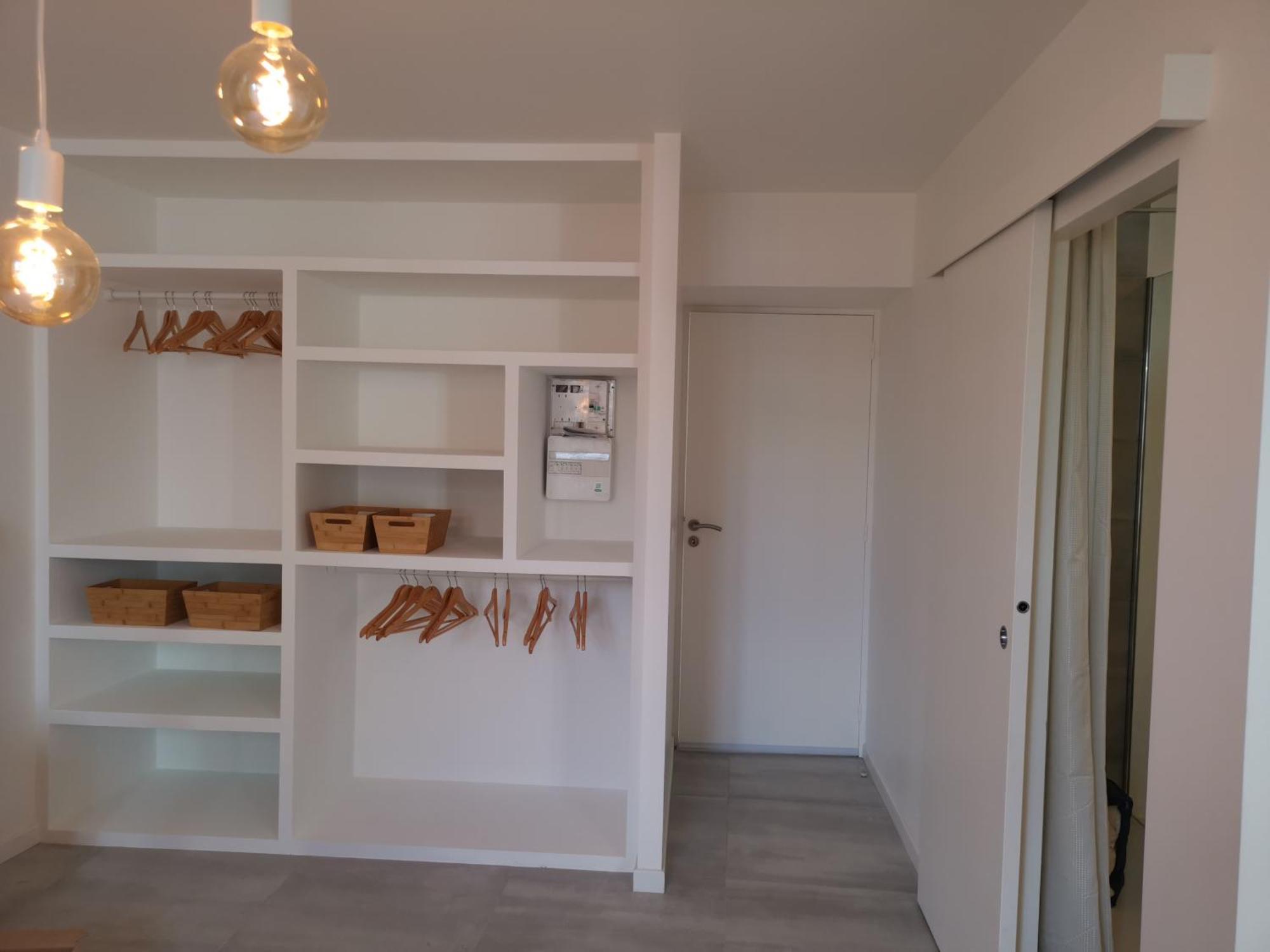 Le Saint Christophe - Mairie D'Aubervilliers Ligne 12 Rom bilde